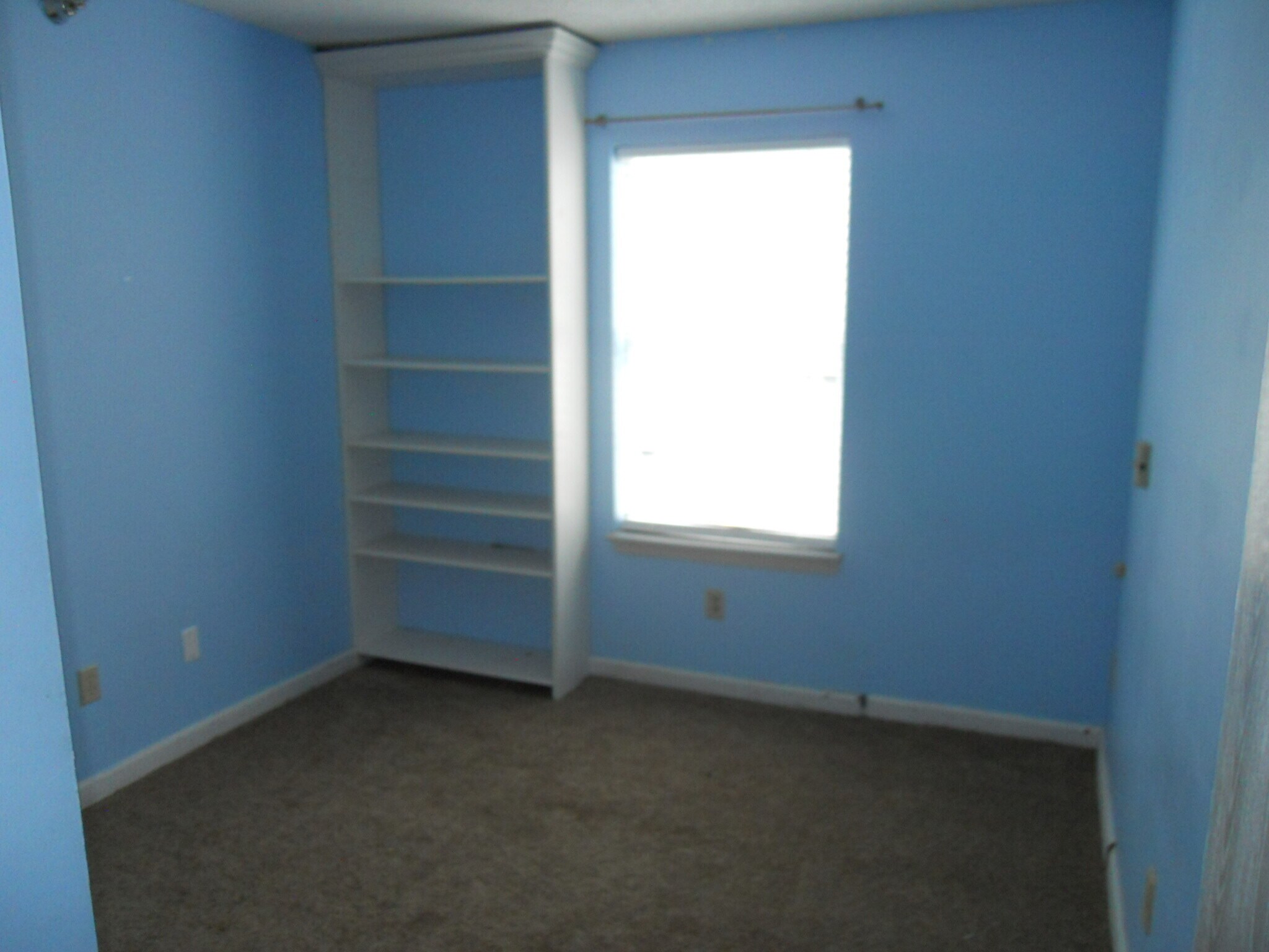 2nd Bedroom - 927 Emery Rd