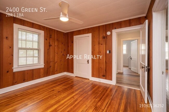 Building Photo - 2400 Green St