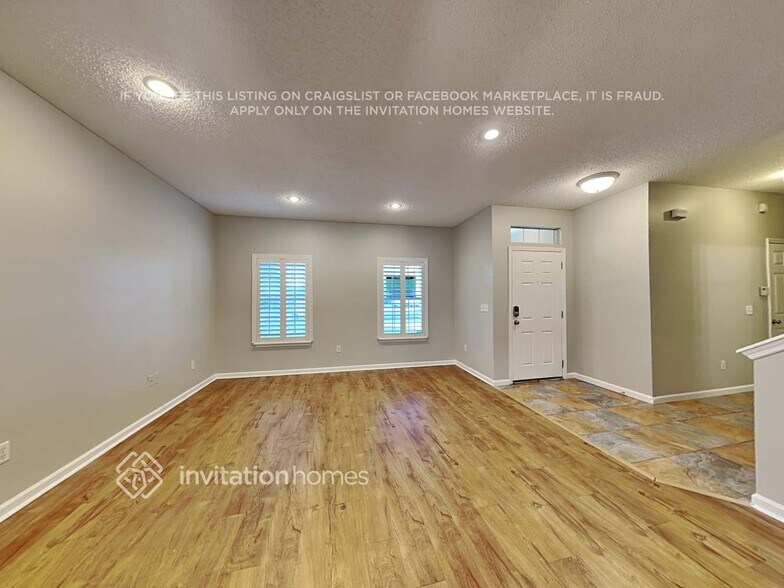 Building Photo - 12162 Autumn Sunrise Dr