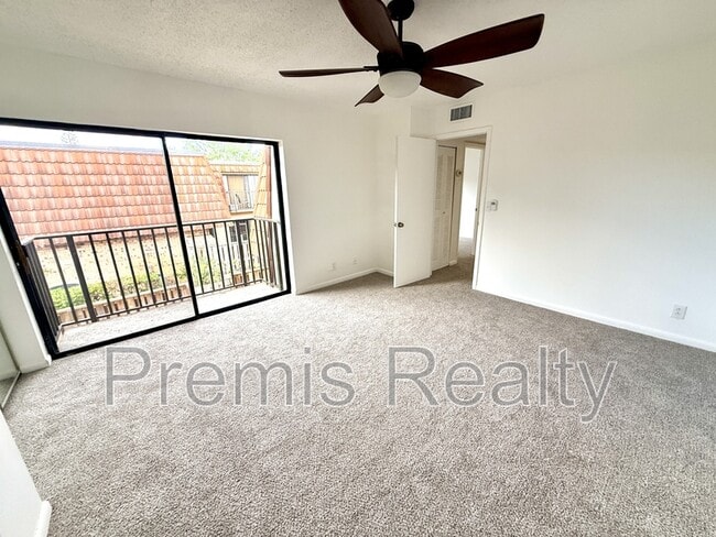 Building Photo - 2607 6th Ct