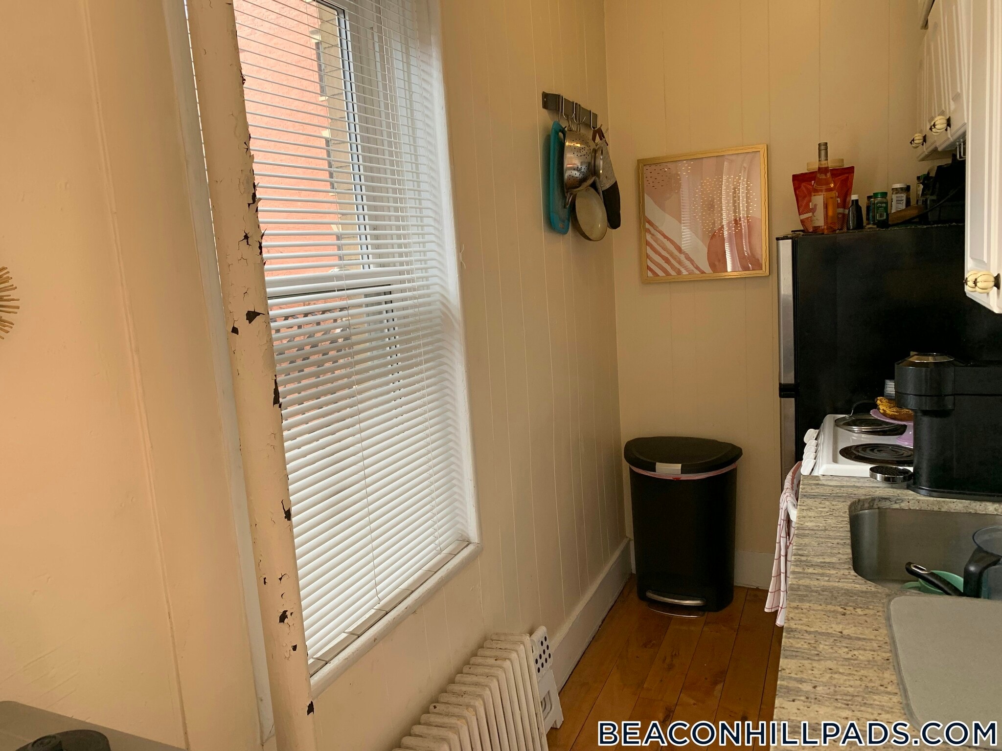 Building Photo - 108 Myrtle St