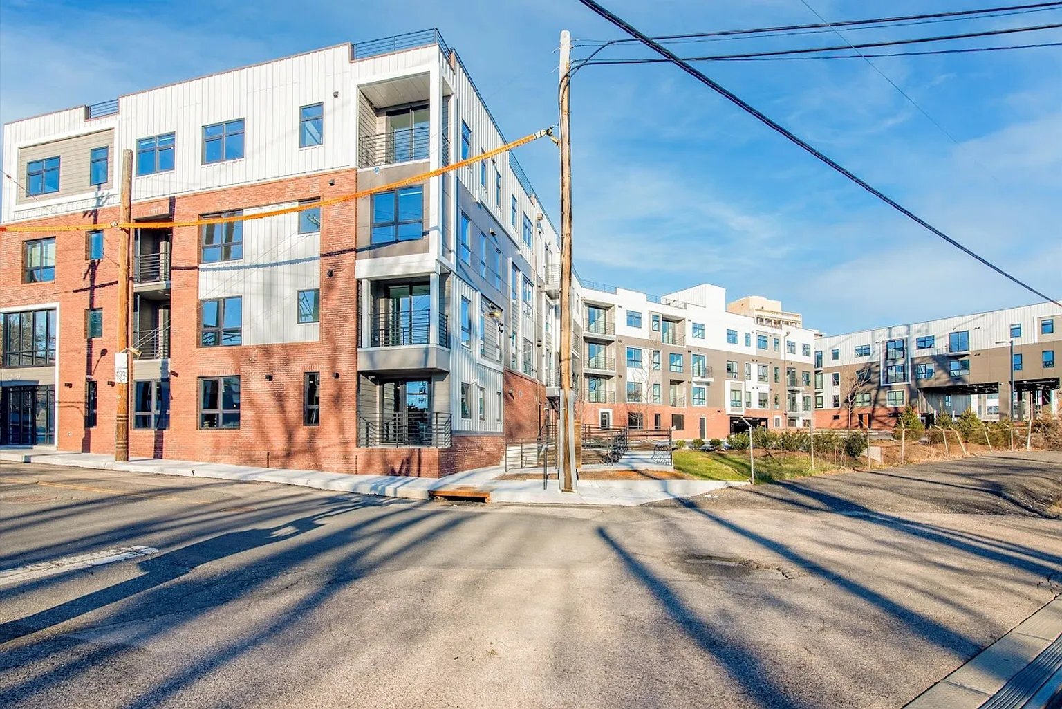 Building Photo - 3449 Scotts Ln