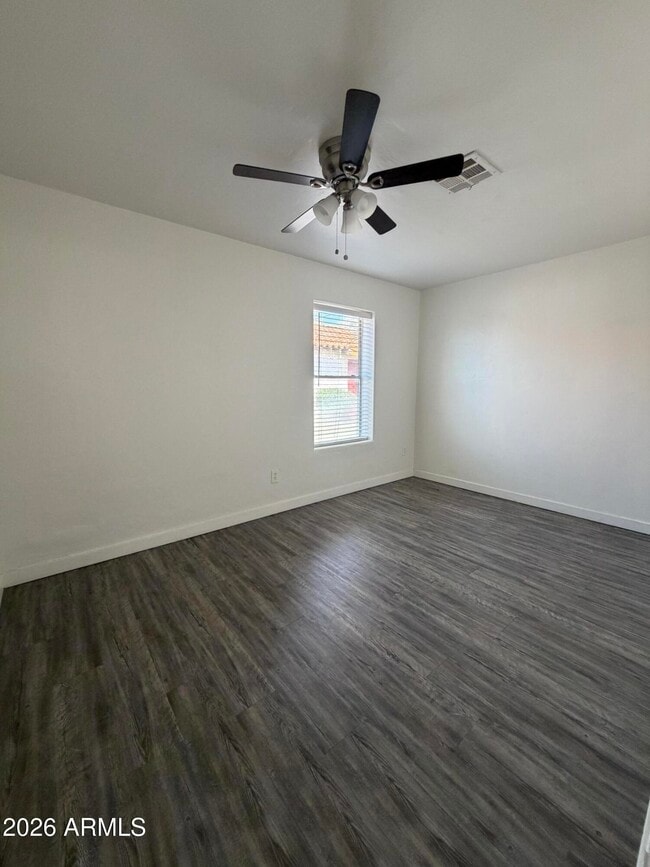 Building Photo - 706 W Taylor St