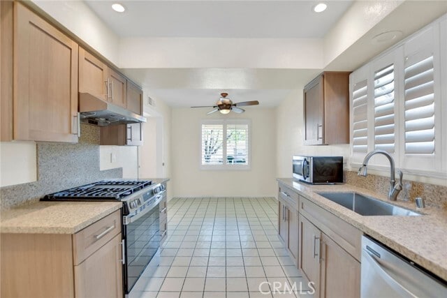 Building Photo - 744 Caballo Ave