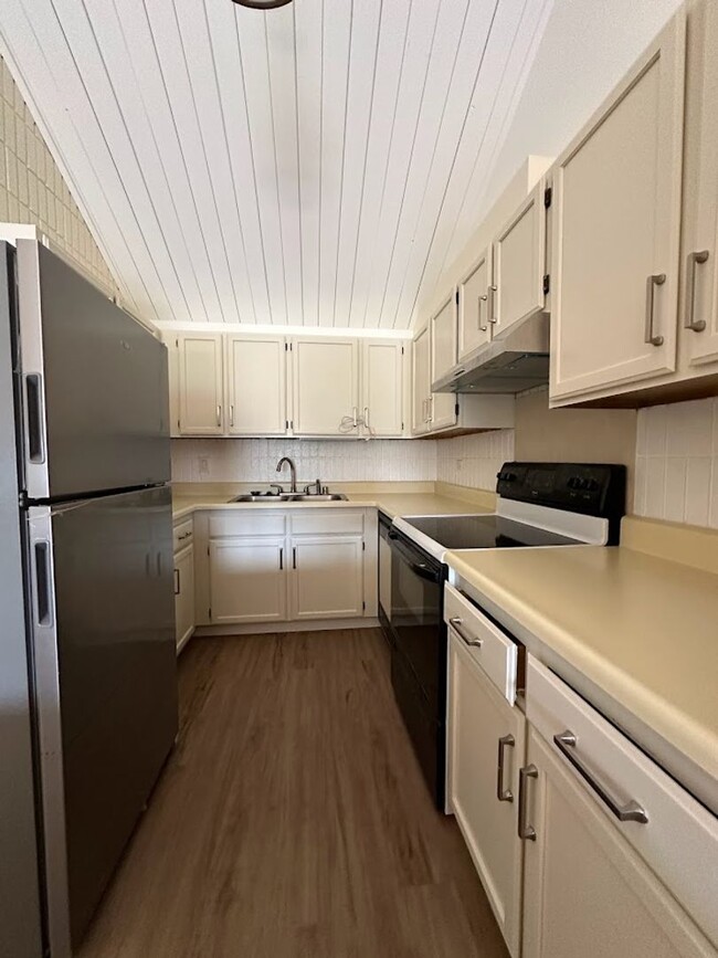 Building Photo - PUU IKI  at Puu Alii, Kaneohe - Newly Reno...