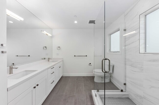 Building Photo - 30 Hermosa Ave