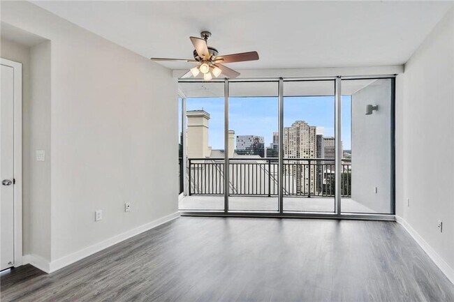 Building Photo - 3338 Peachtree Rd NE