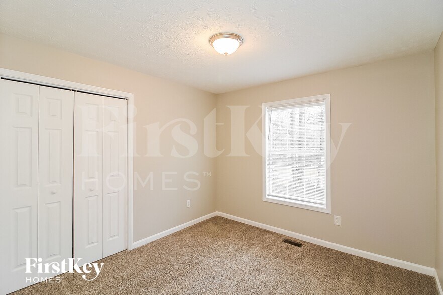 Building Photo - 4860 Wade Valley Way