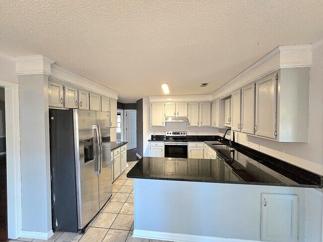 Building Photo - 160 Pinnacle Ct