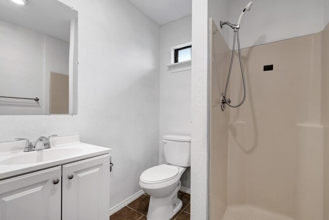 Building Photo - 125 Allsup St