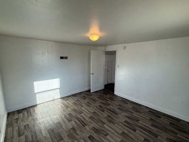 Building Photo - Beautiful Richmond Annex Home with Updated Kitchen & Bath + Bonus Room