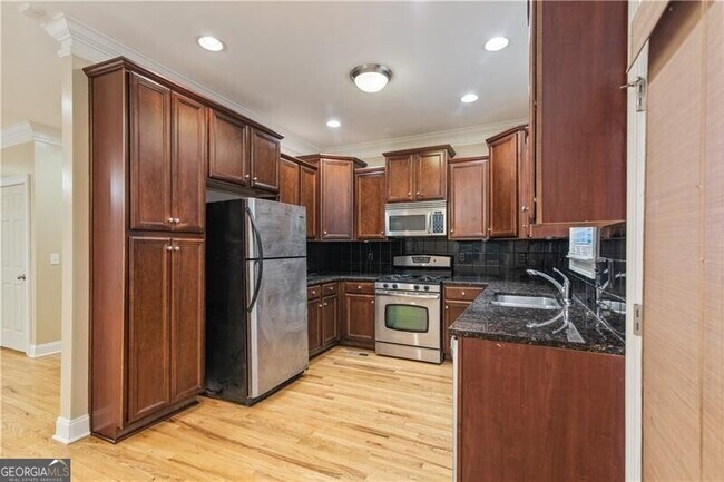 Building Photo - 1199 Foster Pl NW