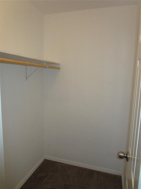 Building Photo - 618 Londonderry Ln