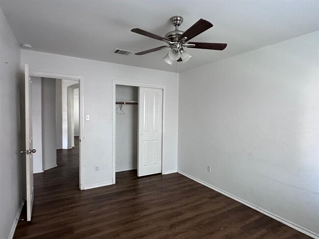 Building Photo - 12720 Waynespur Ln