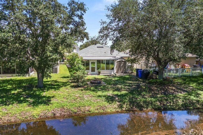 Building Photo - 1012 Brenton Leaf Dr