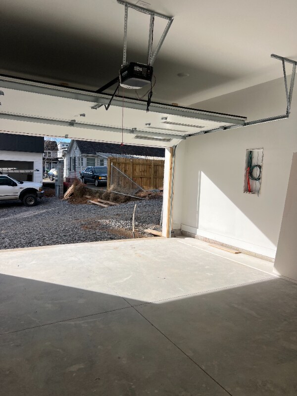 Building Photo - 600 Southgate Ave