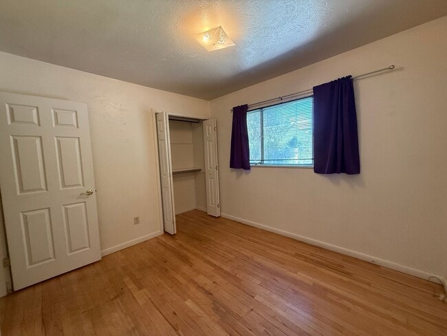 Building Photo - North Central 3 Bedroom Home