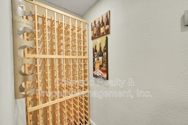 Building Photo - 2430 S Eagle Way