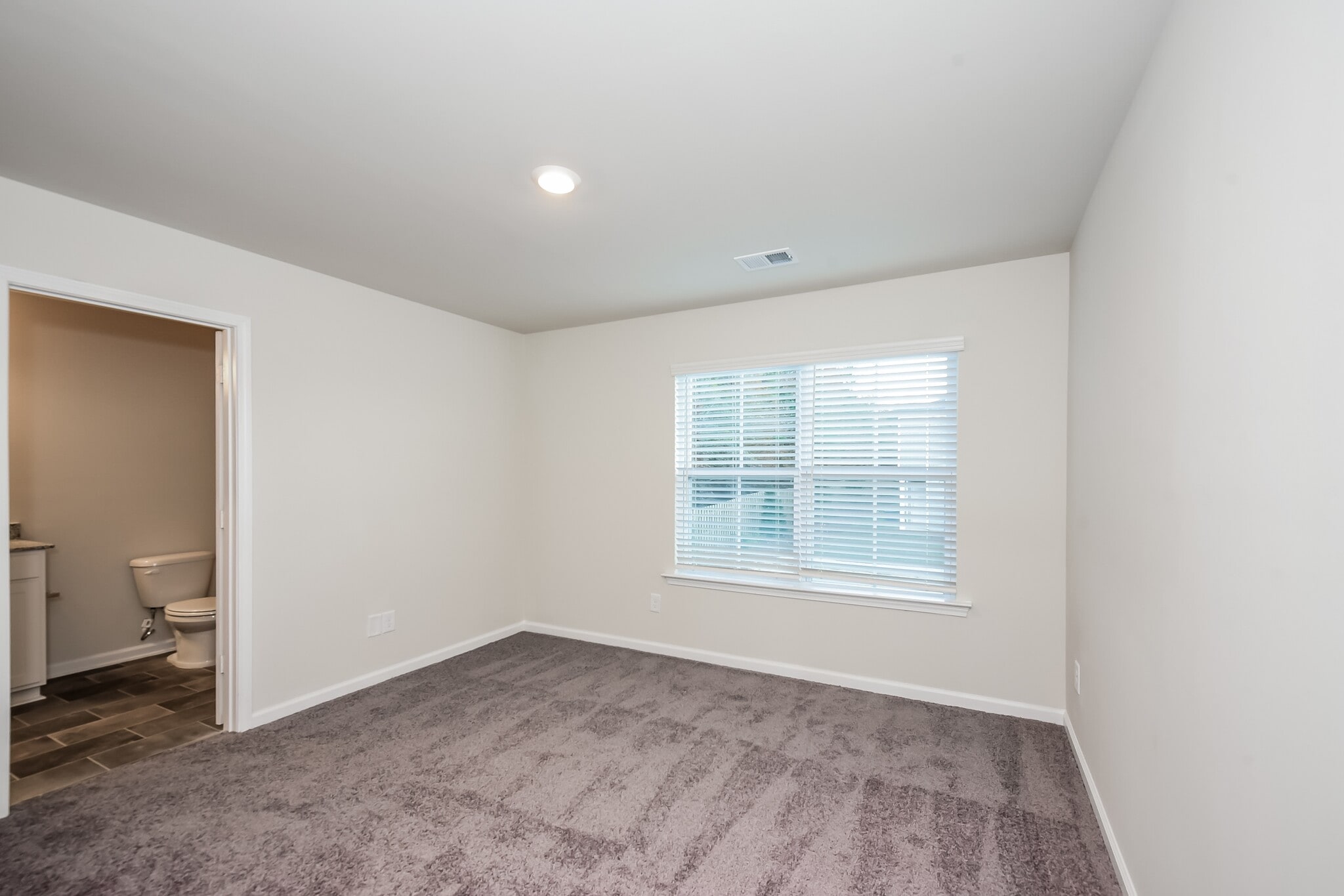 Building Photo - 710 Wild Duck Ln