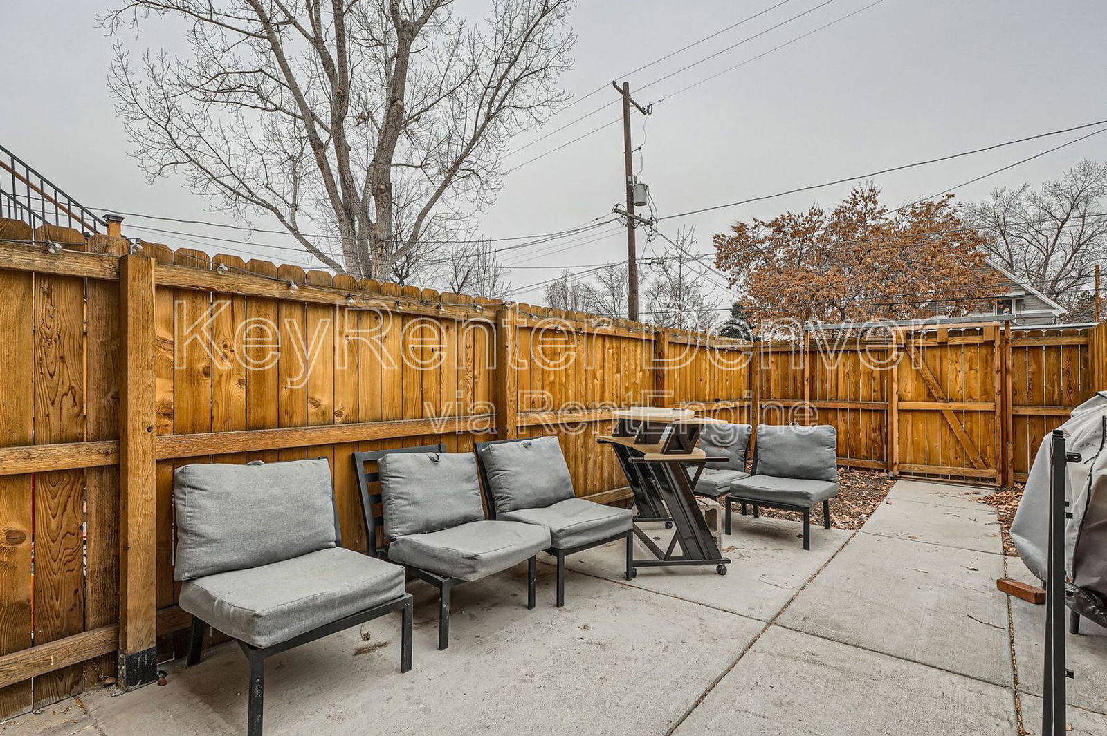 Building Photo - 227 S Logan St