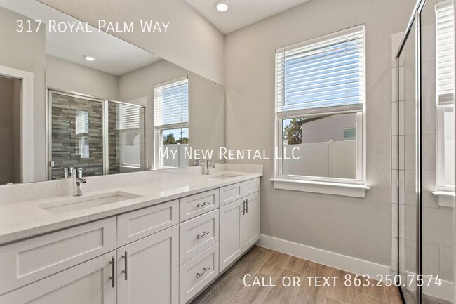 Building Photo - 317 Royal Palm Wy