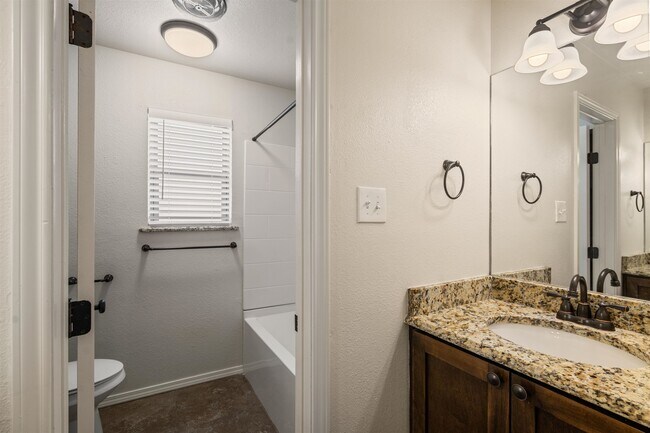 Building Photo - 111 A Rhonda Dr