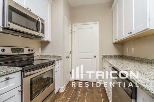 Building Photo - 2175 Cason Ln