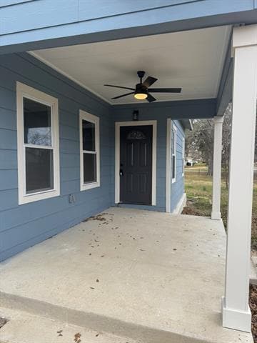 Building Photo - 911 N Spring St