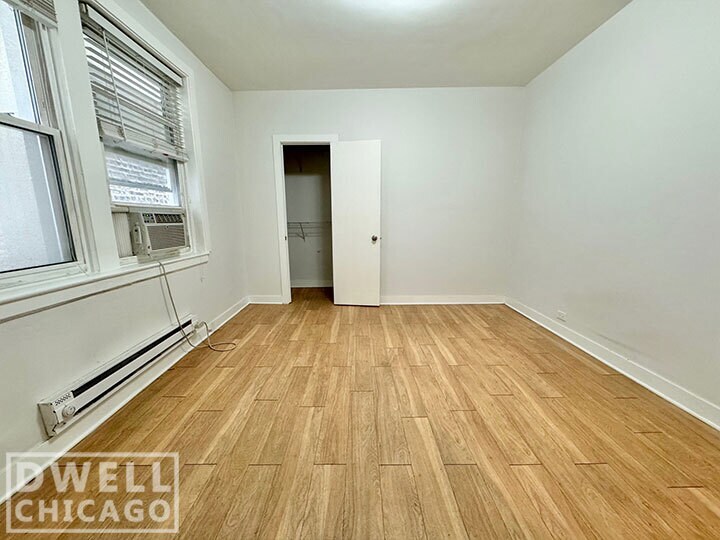 Building Photo - 503 W Belmont Ave