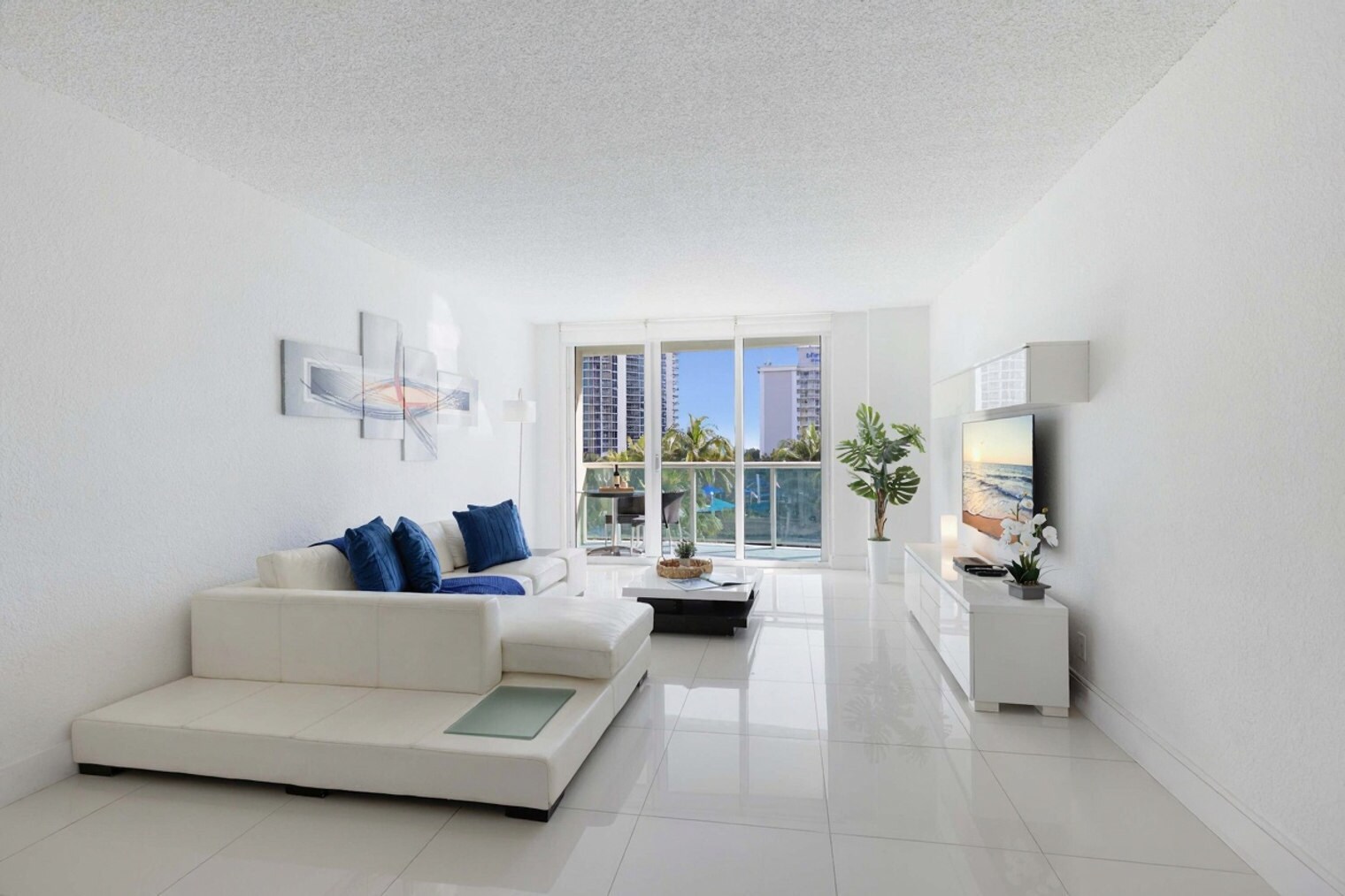 Building Photo - 19370 Collins Ave