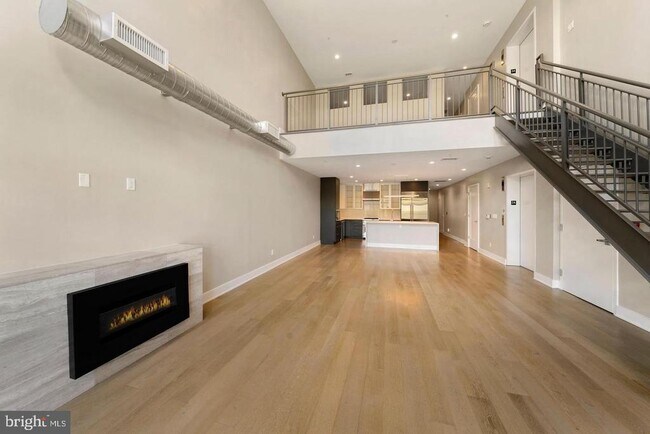 Building Photo - 1701 16th St N