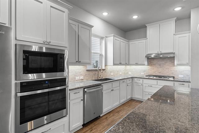 Building Photo - 2304 Clancy Dr