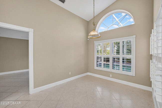 Building Photo - 37 Bay Pointe Dr