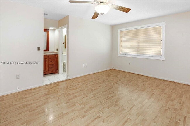 Building Photo - 2500 SW 113th Ct