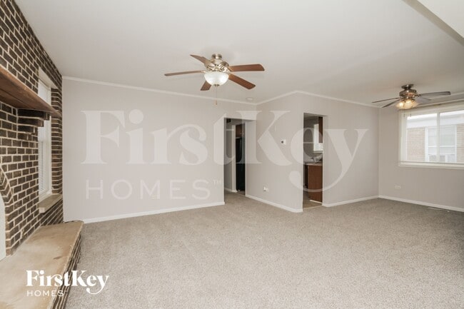 Building Photo - 14525 Dobson Ave