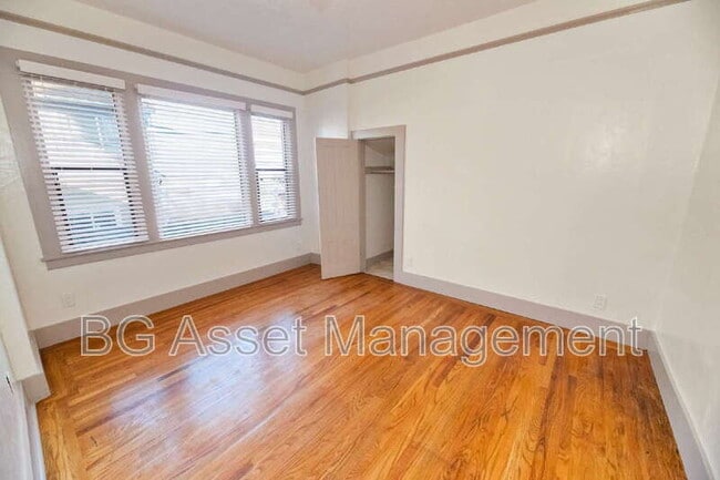 Building Photo - 639-D Carolina St