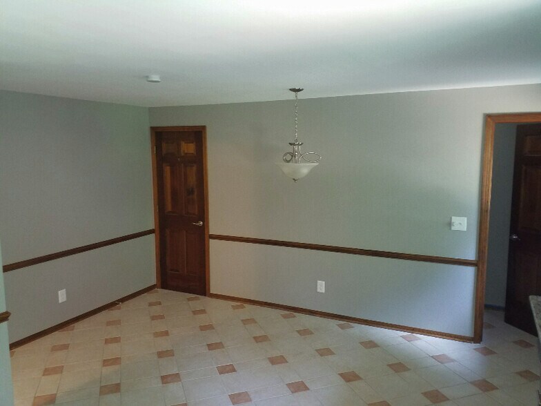 Building Photo - 2131 Mohler Dr NW