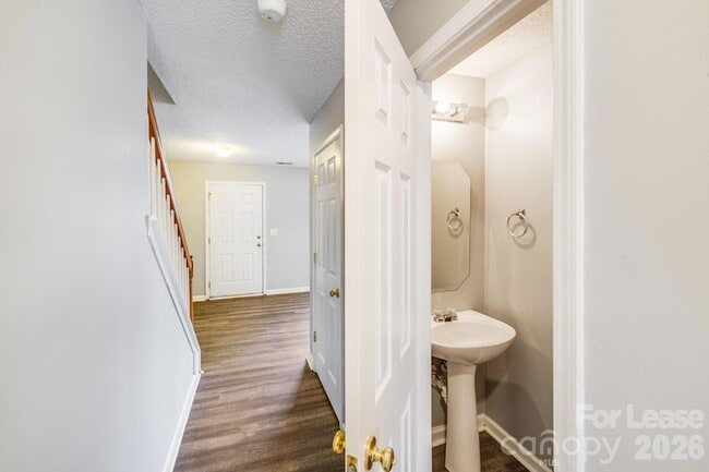 Building Photo - 3260 Barons Court Rd