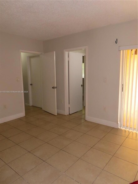 Building Photo - 13894 SW 65th Terrace