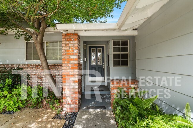 Building Photo - 2940 Belmar St