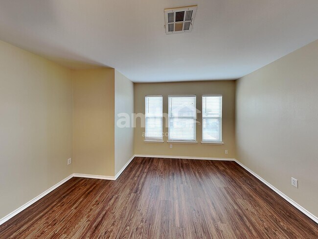 Building Photo - 13205 Vizquel Loop