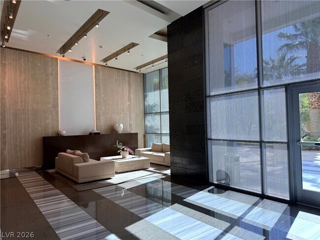 Building Photo - 322 Karen Ave