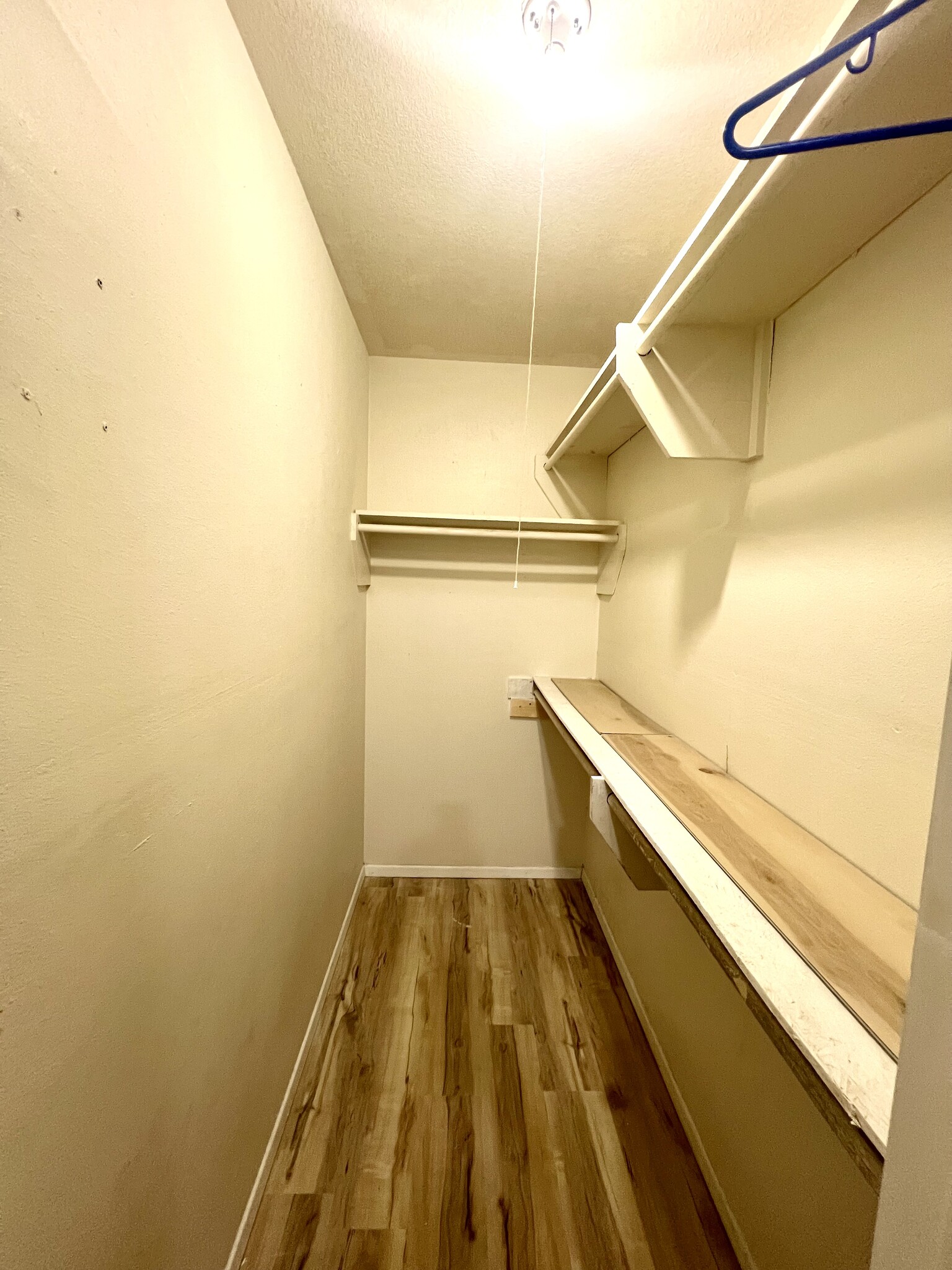 Building Photo - 2407 Ventura Dr