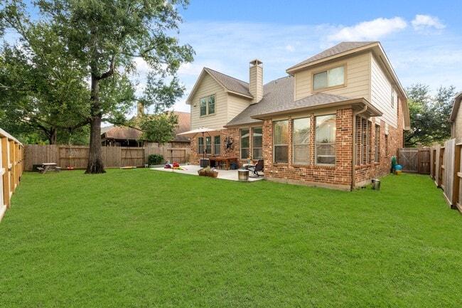 Building Photo - 14402 Hazeldale Dr