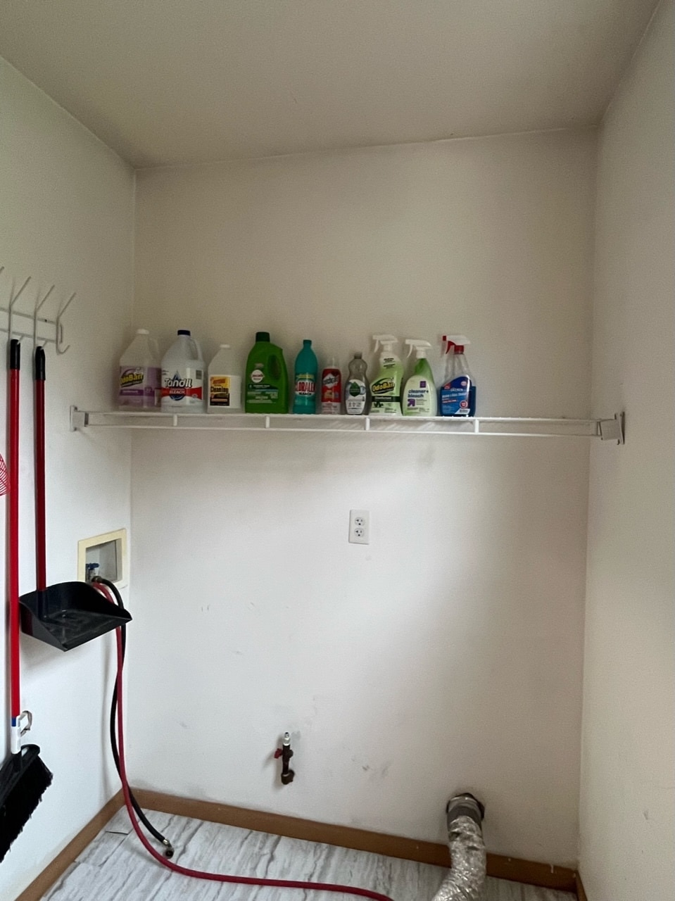 laundry room off of kitchen - 5315 Garden Plain Ave