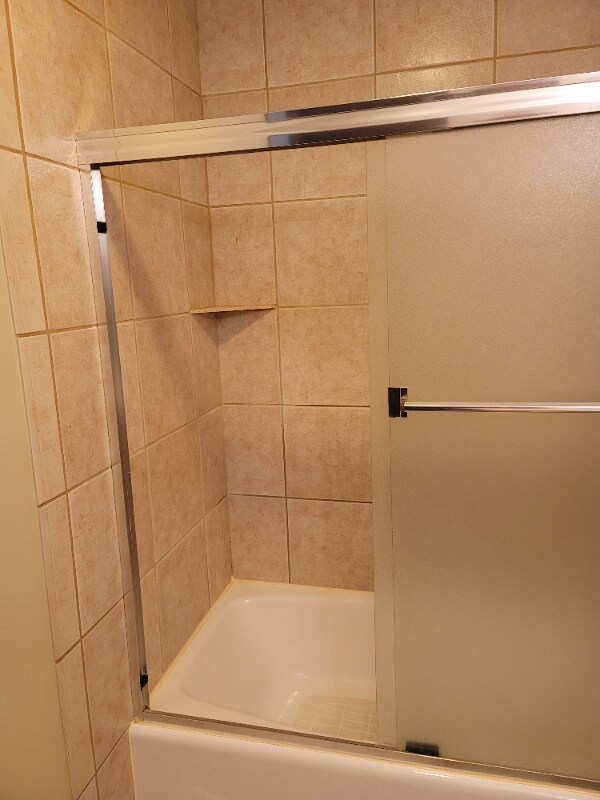 Building Photo - 1315 Sparta Plaza