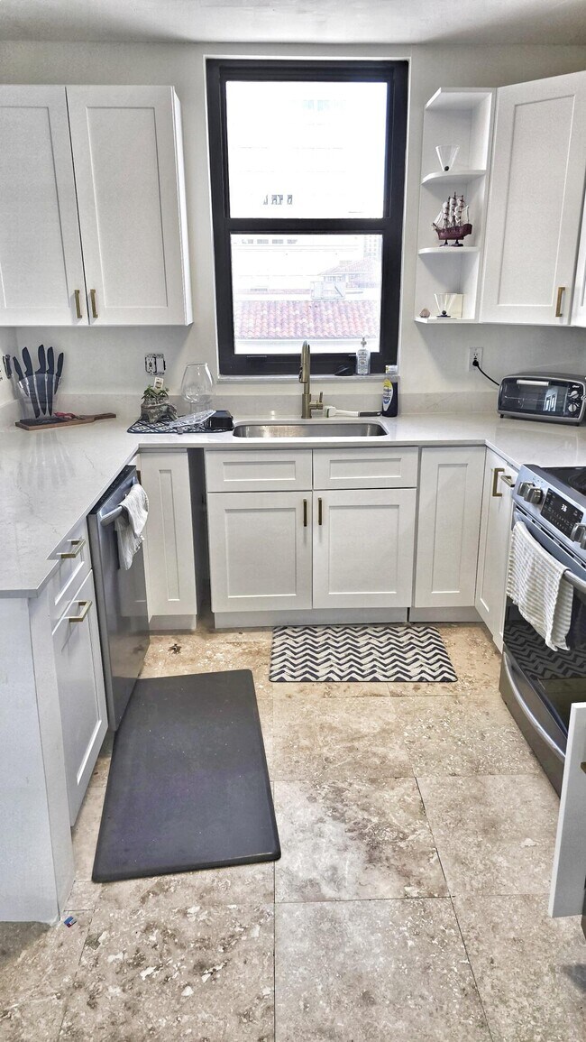 Building Photo - 651 Okeechobee Blvd