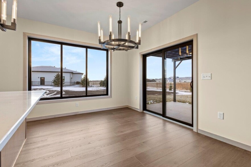 Building Photo - 2324 Sweetgrass Dr