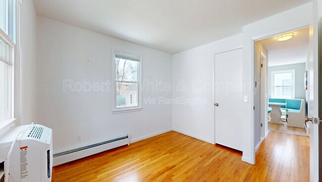 Building Photo - 161 Mona Terrace