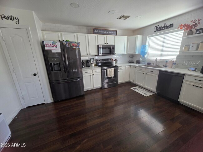 Building Photo - 5266 S 236th Ave